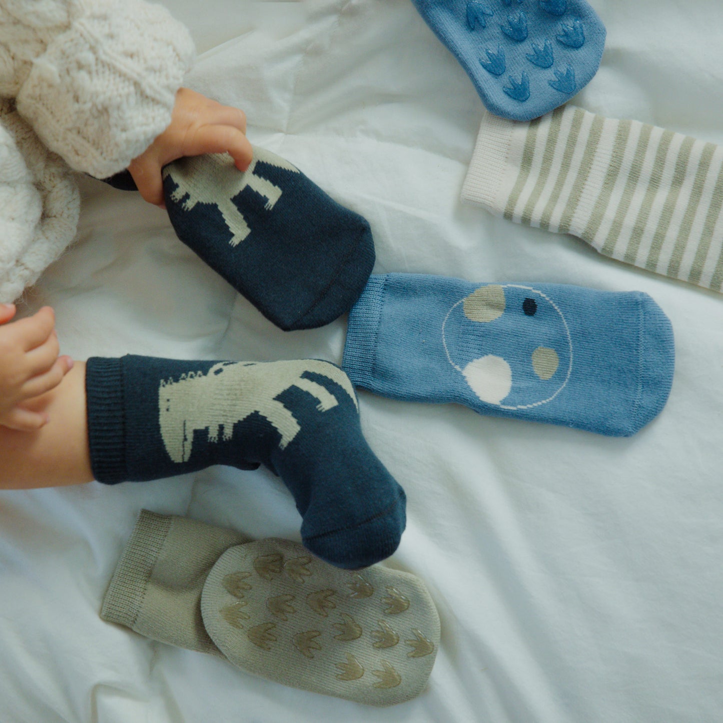 New- Dinosaur, Extra Warm- 4 Pairs of Stay-On Baby & Toddler Non-Slip Socks