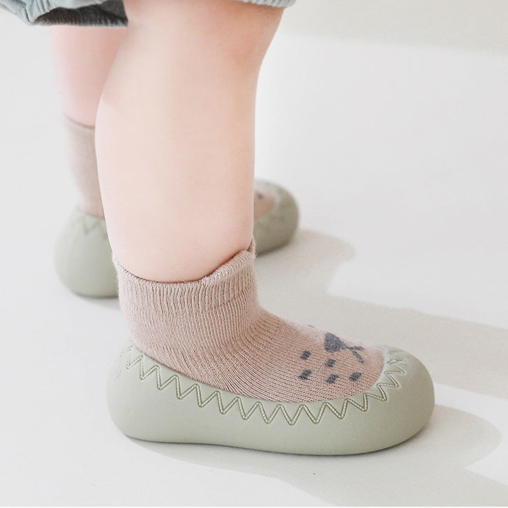 Into The Wild - Non-Slip Shoe-Socks