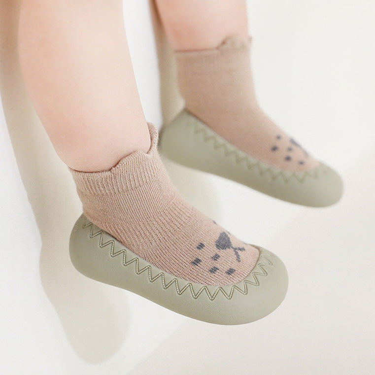 Into The Wild - Non-Slip Shoe-Socks