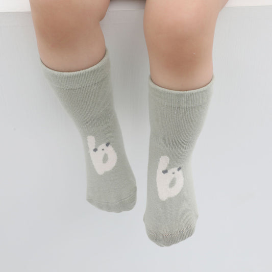 How can parents support their toddler's balance and coordination during walking?