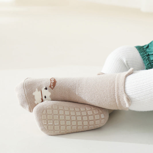 Do non-slip socks fit growing infant feet?