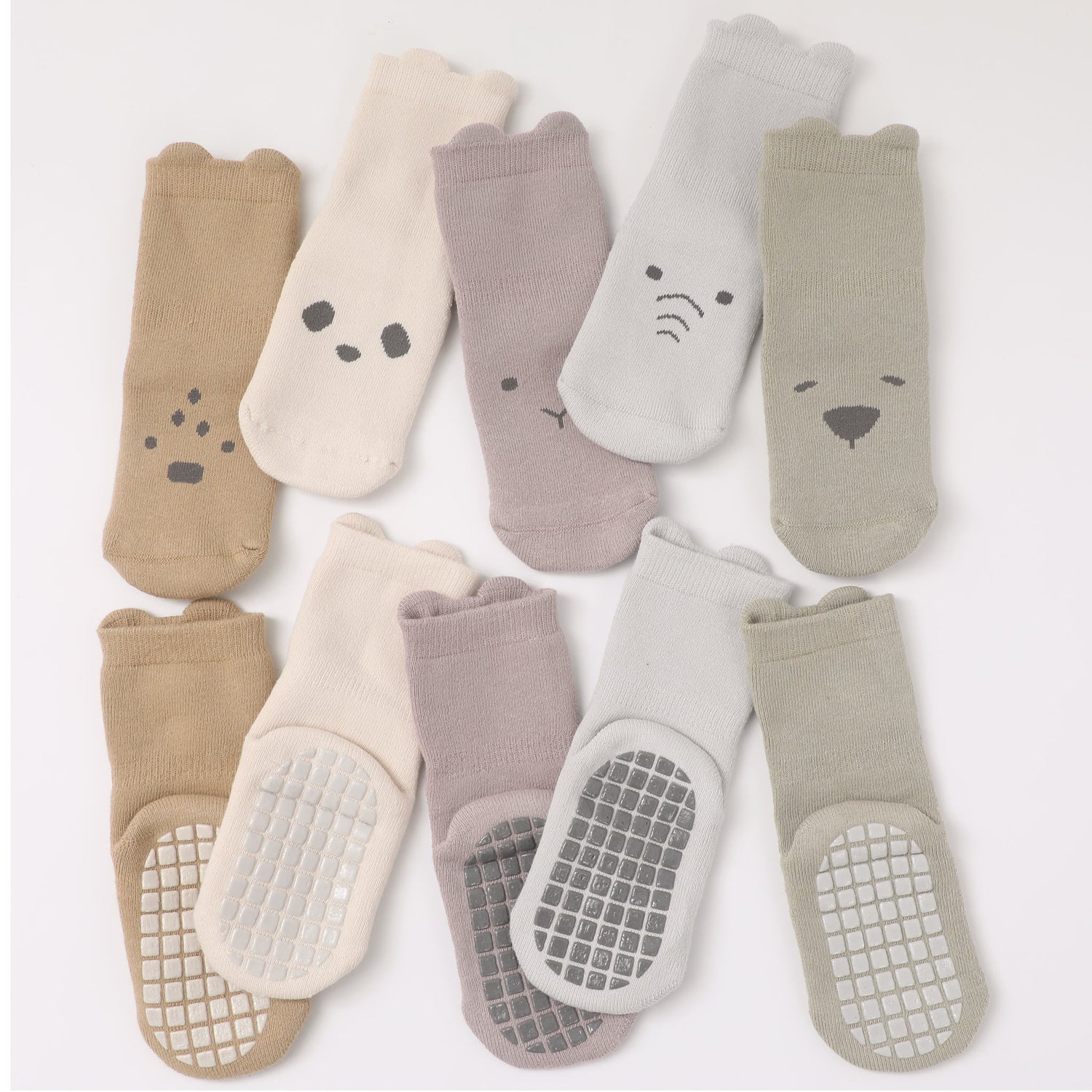 Safe, toddler-friendly low-cut socks with anti-slip design.