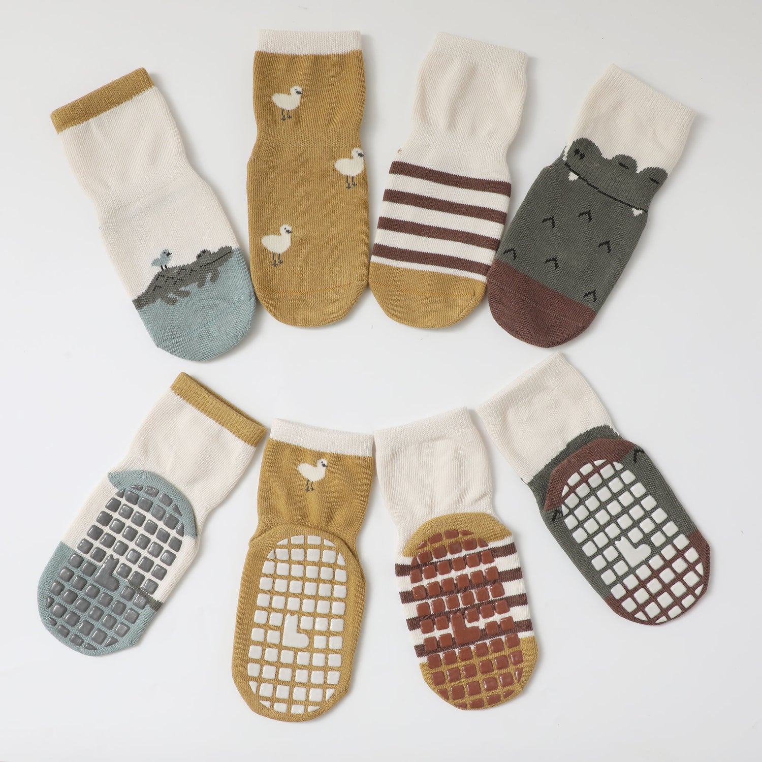 Enhanced safety with baby non-slip socks, featuring strategic ankle grips.