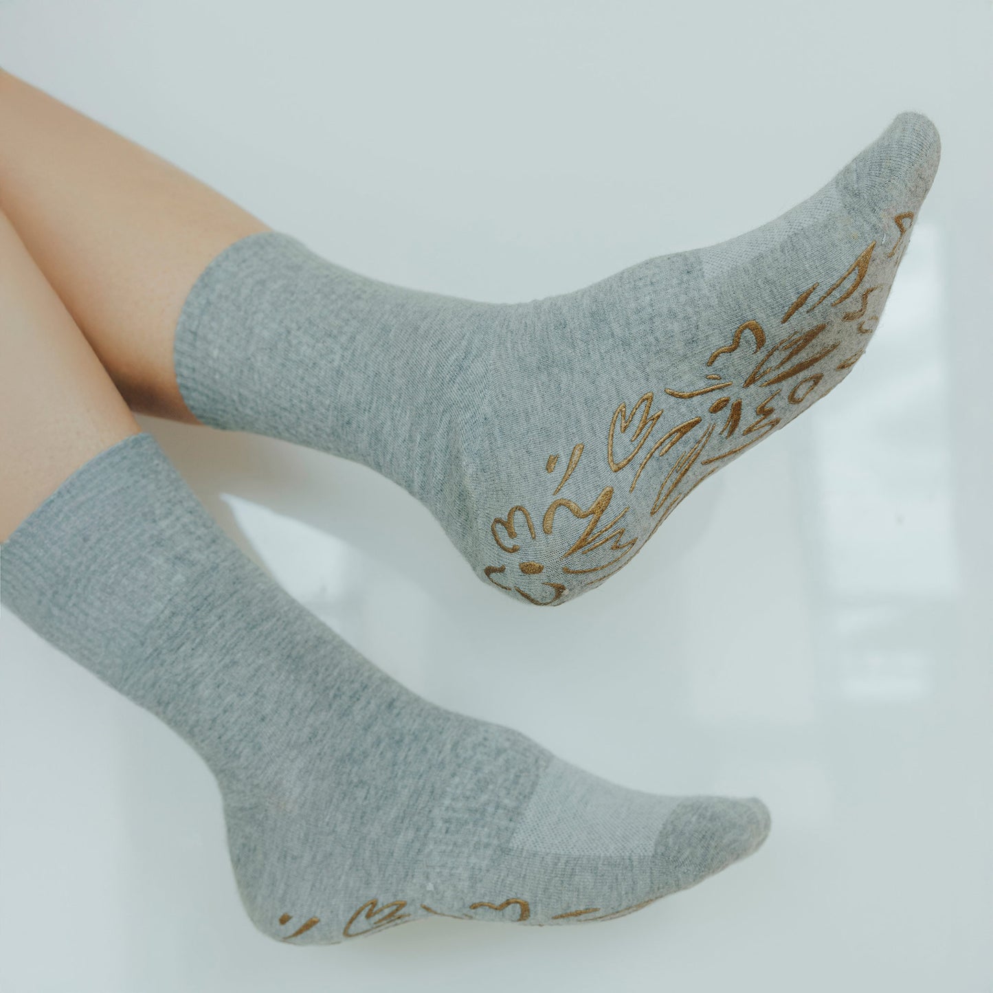 New- Adult Organic Cotton Non-Slip Socks- Grey- 2 Pairs