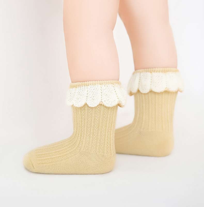 Nouveau - Let's Dance - 4 paires de chaussettes à picots antidérapants pour jeune enfant