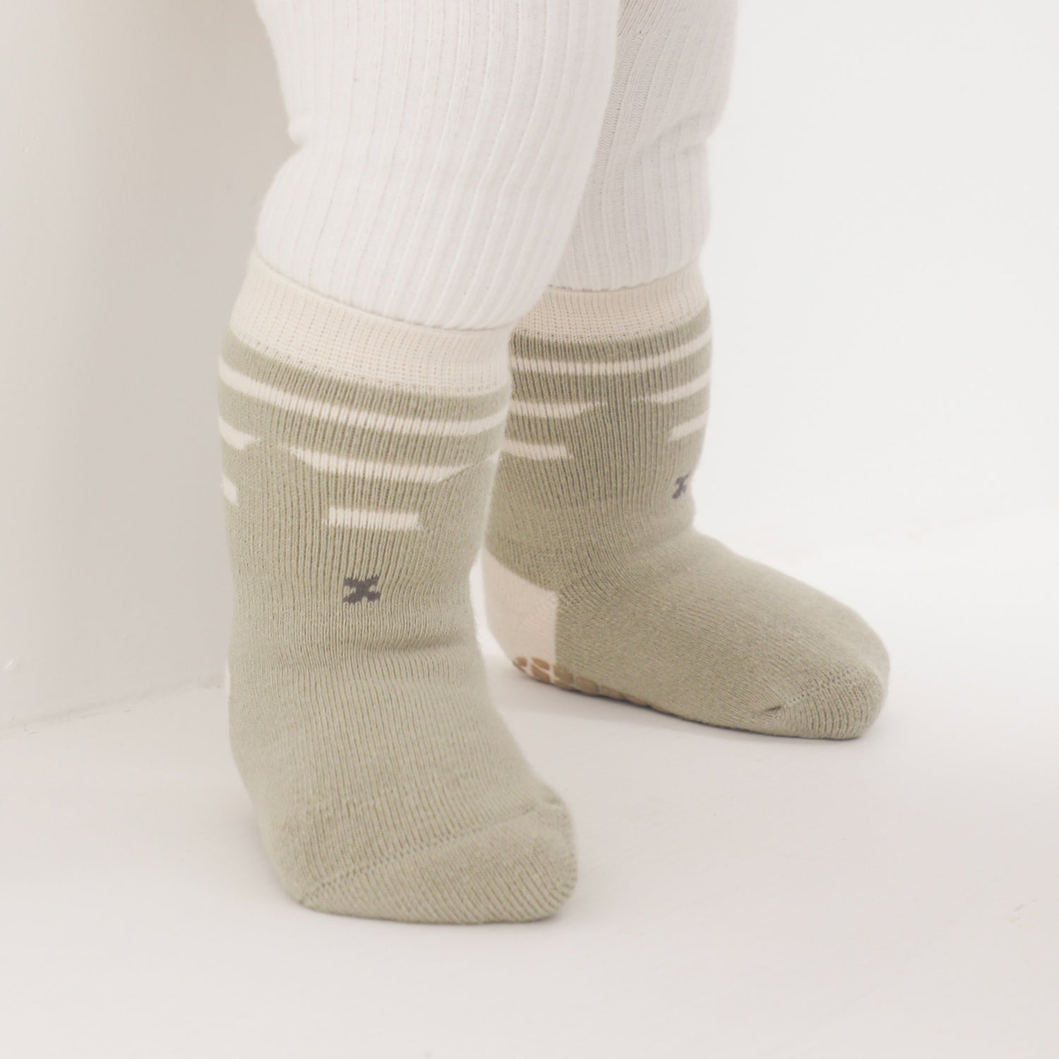 Infant non slip socks with star and moon designs