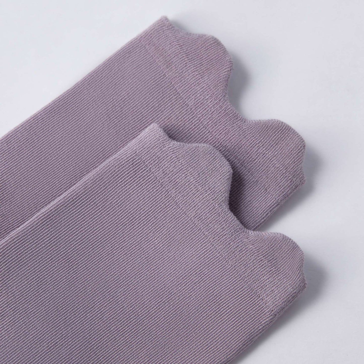 Into The Wild- 4 Pairs of Adult Non-Slip Socks
