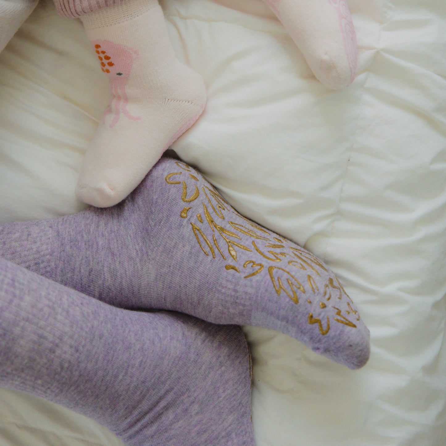 New- Adult Organic Cotton Non-Slip Socks- Lavender- 2 Pairs