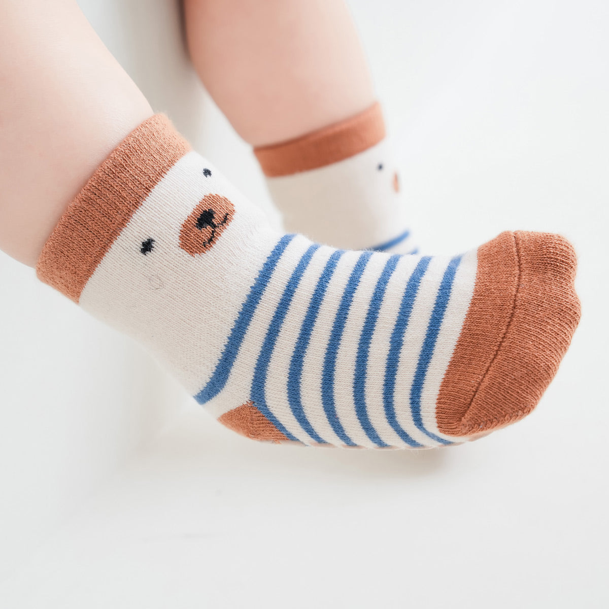 Arctic Circle - 4 Pairs of Stay-On Baby & Toddler Non-Slip Socks